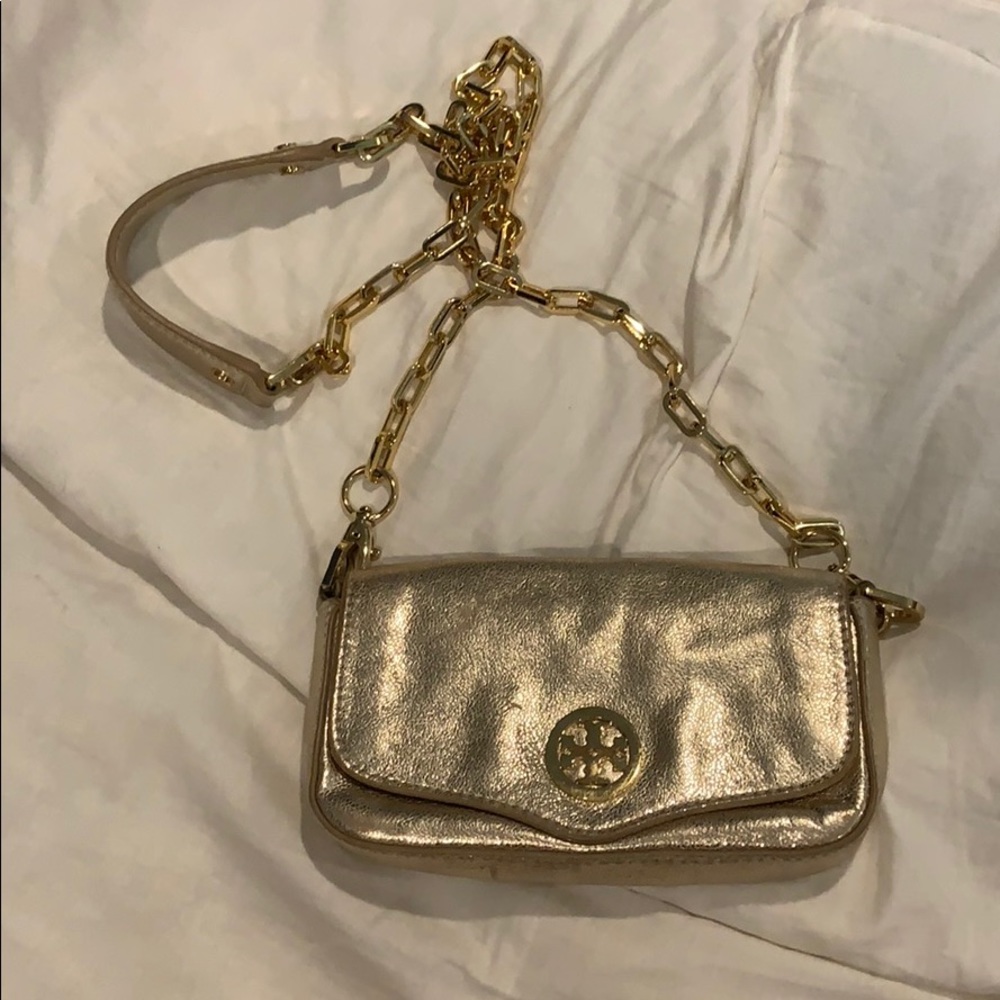 Small Tory Burch purse / clutch